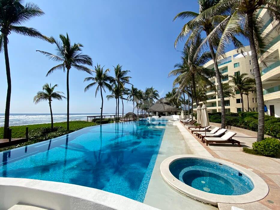Dos Soles, departamento en venta en Nivel Jardín frente al mar