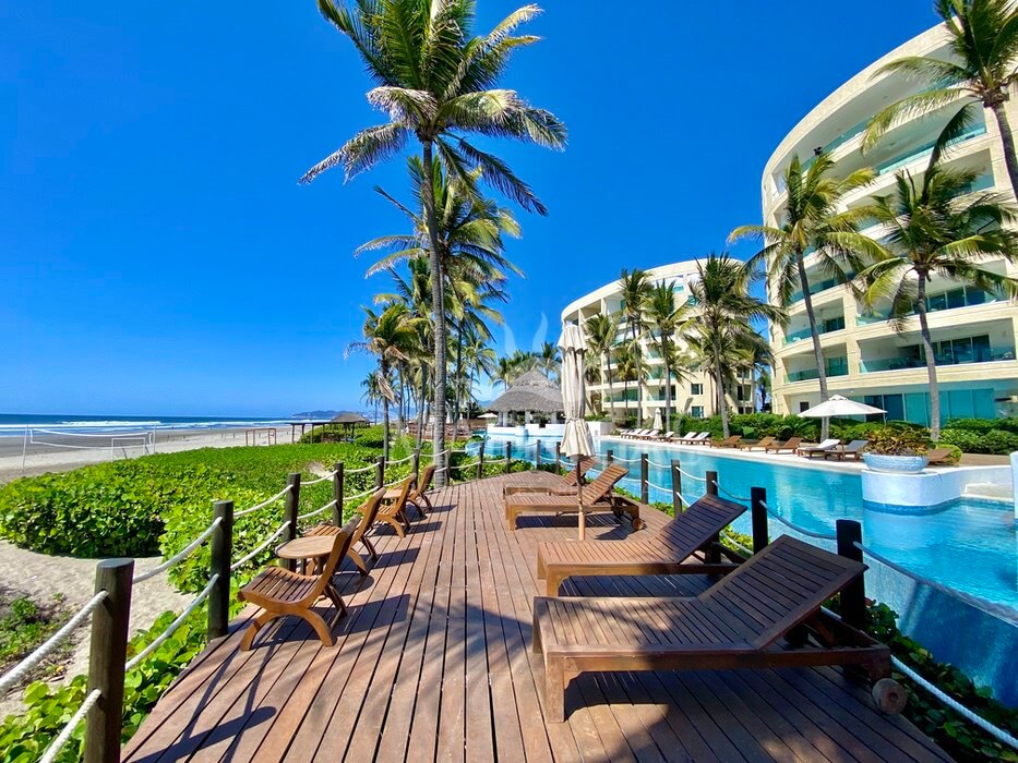 Dos Soles, departamento en venta en Nivel Jardín frente al mar