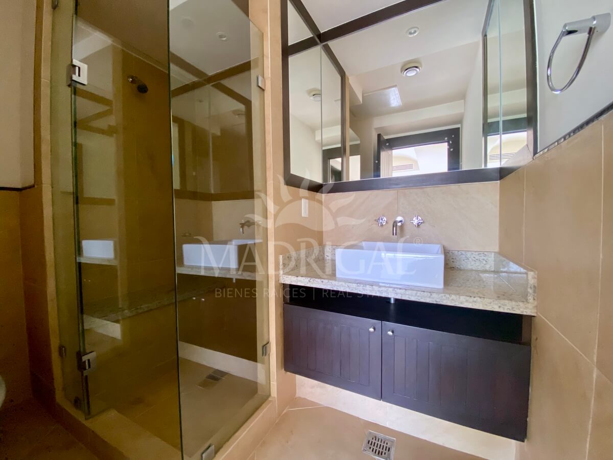 Departamento en venta Portochervo en Acapulco con vista al mar