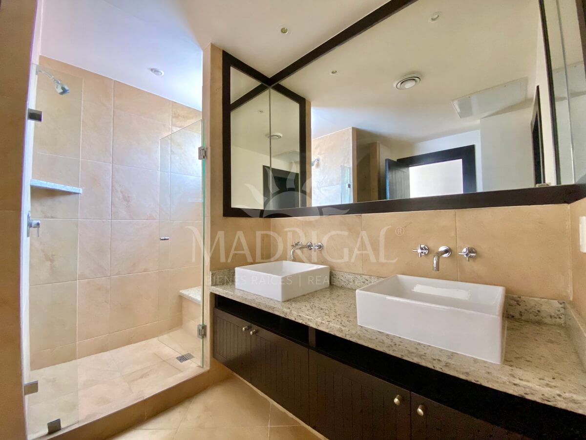 Departamento en venta Portochervo en Acapulco con vista al mar