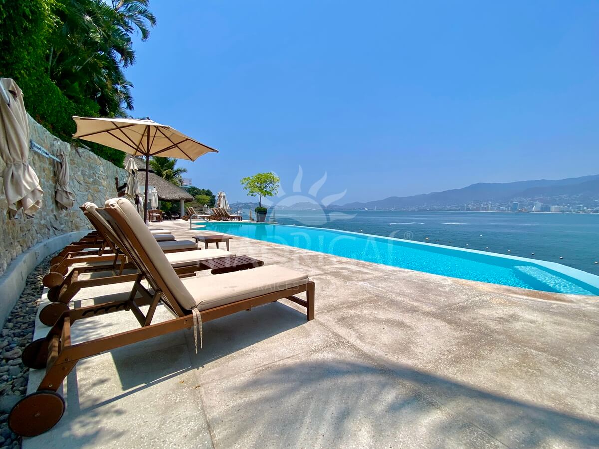Departamento en venta Portochervo en Acapulco con vista al mar