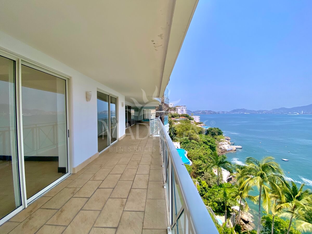 Departamento en venta Portochervo en Acapulco con vista al mar