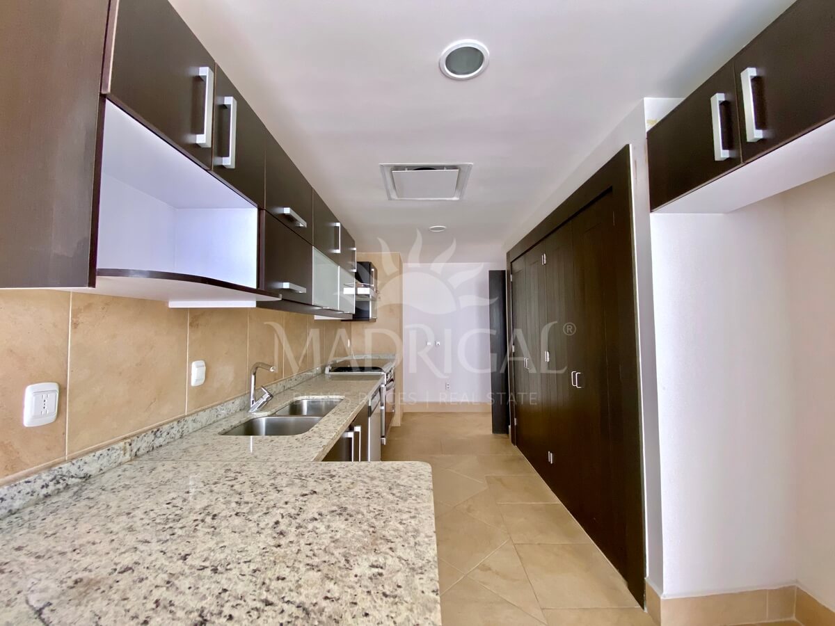 Departamento en venta Portochervo en Acapulco con vista al mar