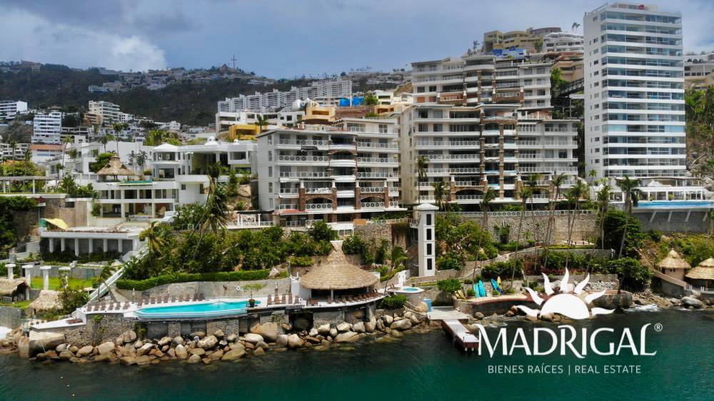 Portochervo - Departamento en venta en Acapulco con vista al mar