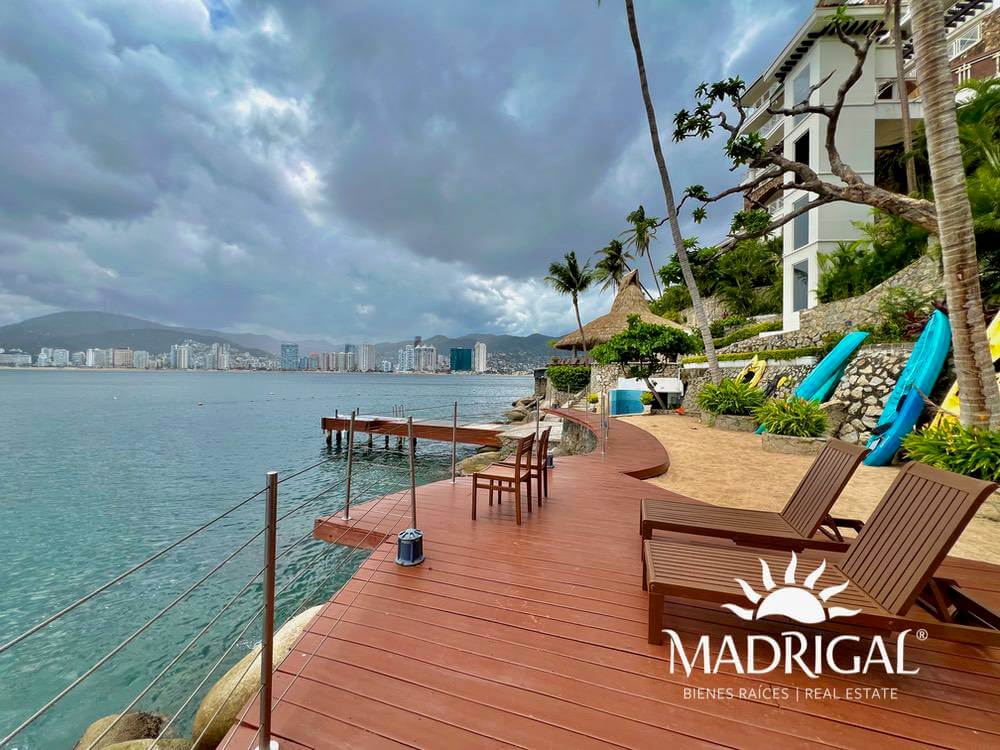 Portochervo - Departamento en venta en Acapulco con vista al mar