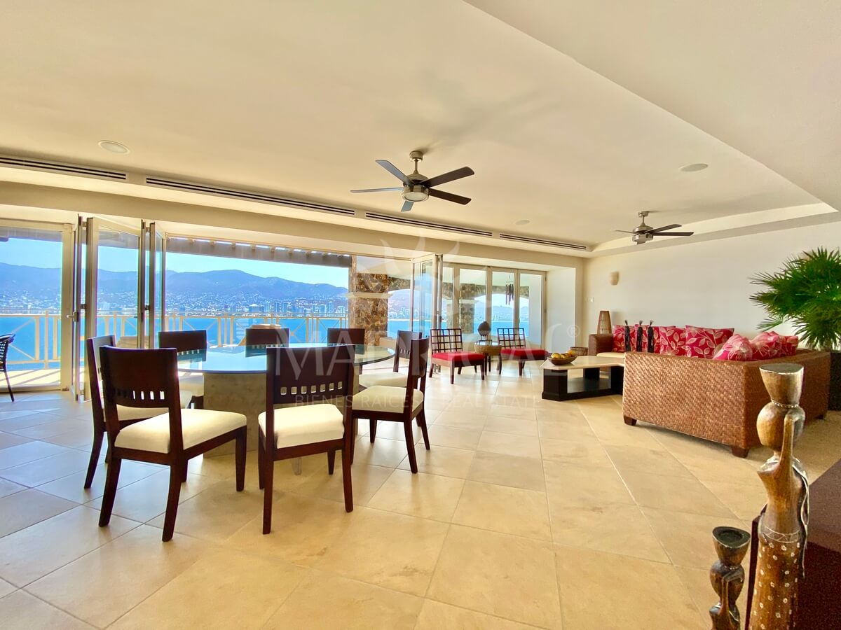 Portochervo - Departamento en venta en Acapulco con vista al mar