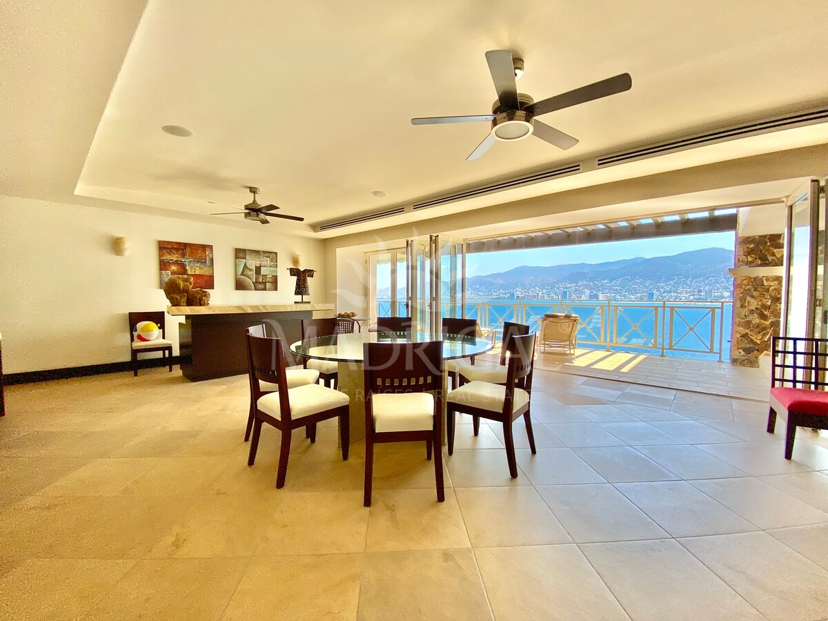 Portochervo - Departamento en venta en Acapulco con vista al mar