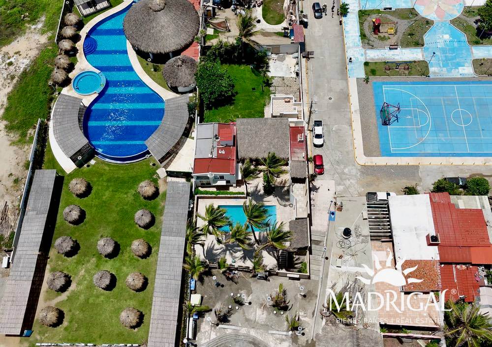 Casa en venta frente a la playa en la Bonfil