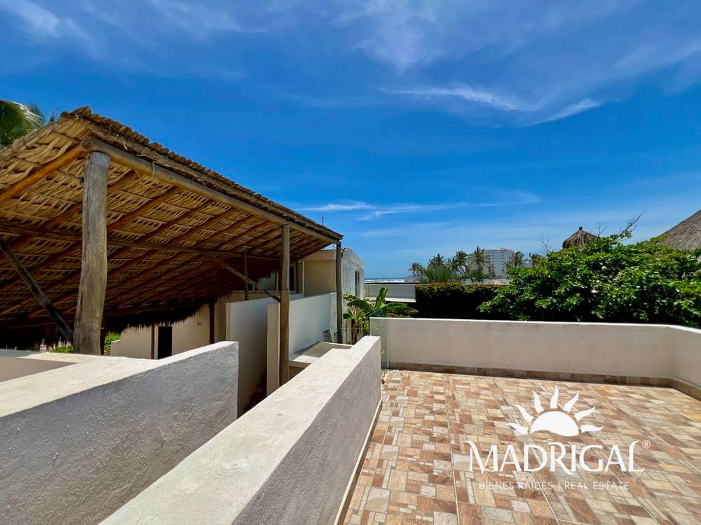 Casa en venta frente a la playa en la Bonfil