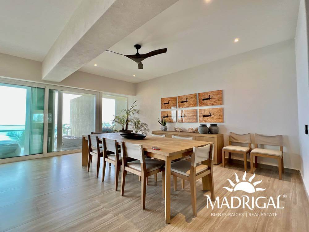 Playamar Diamante |Departamento en venta de tres recámaras frente al mar en Playa Diamante
