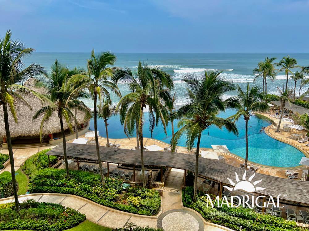 Playamar Diamante |Departamento en venta de tres recámaras frente al mar en Playa Diamante