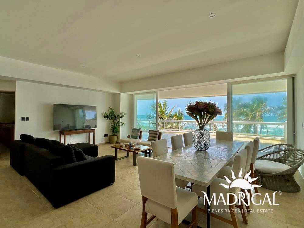 Galapagos Tower | Beachfront Apartment for Sale