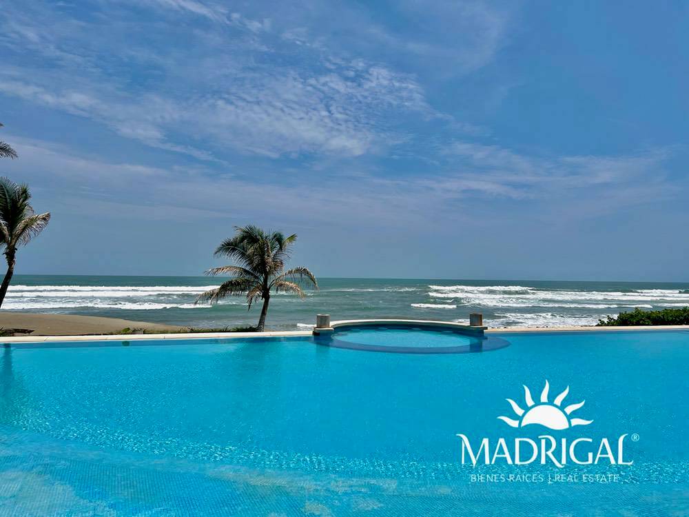 Galapagos Tower | Beachfront Apartment for Sale