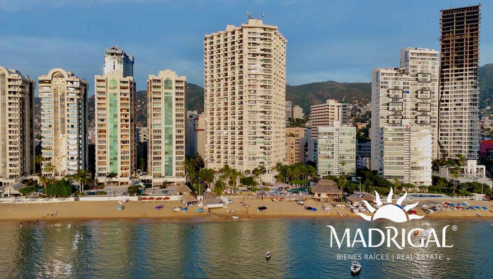 Suite en venta en el condómino La Palapa en la bahía de Acapulco
