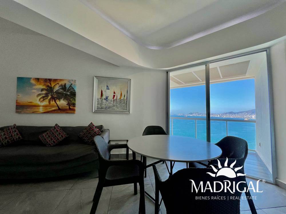 Suite en venta en el condómino La Palapa en la bahía de Acapulco