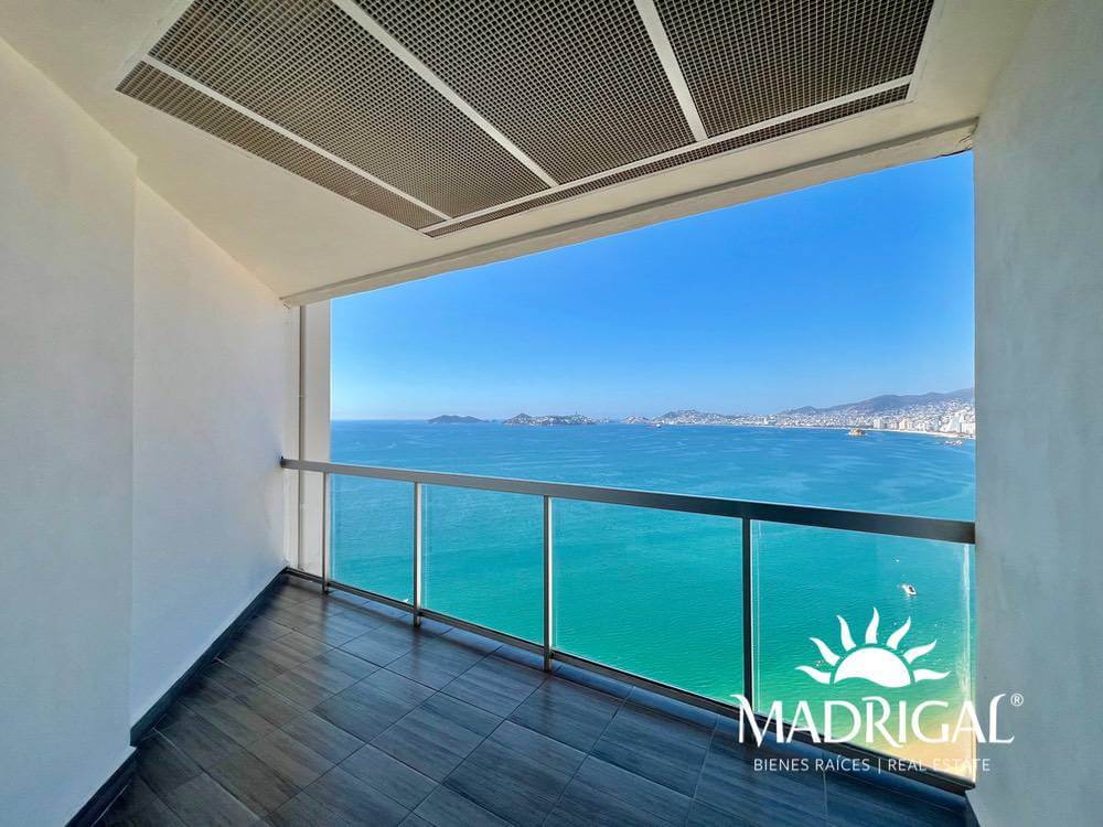 Suite en venta en el condómino La Palapa en la bahía de Acapulco