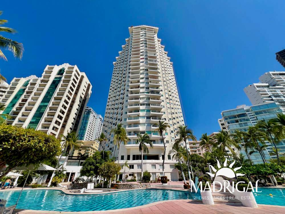 Suite en venta en el condómino La Palapa en la bahía de Acapulco