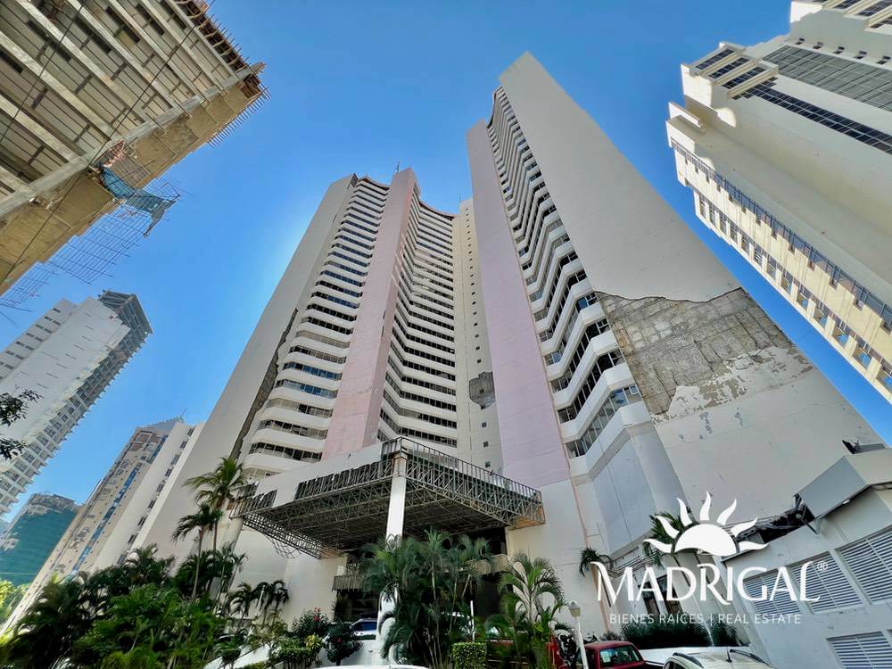 Suite en venta en el condómino La Palapa en la bahía de Acapulco