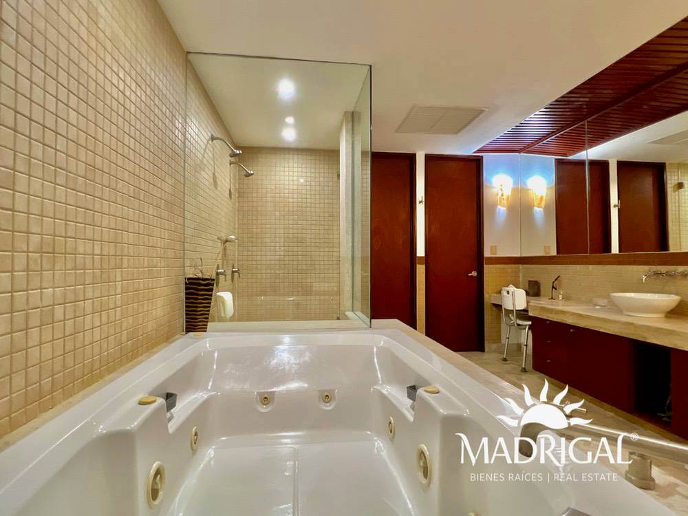 Del Mar Tres Vidas | Departamento en venta frente a playa de tres recámaras