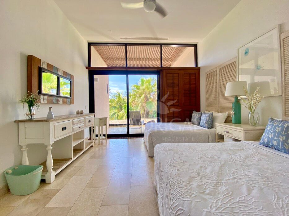 Residencias Tres Vidas – Villa en venta frente al campo de Golf