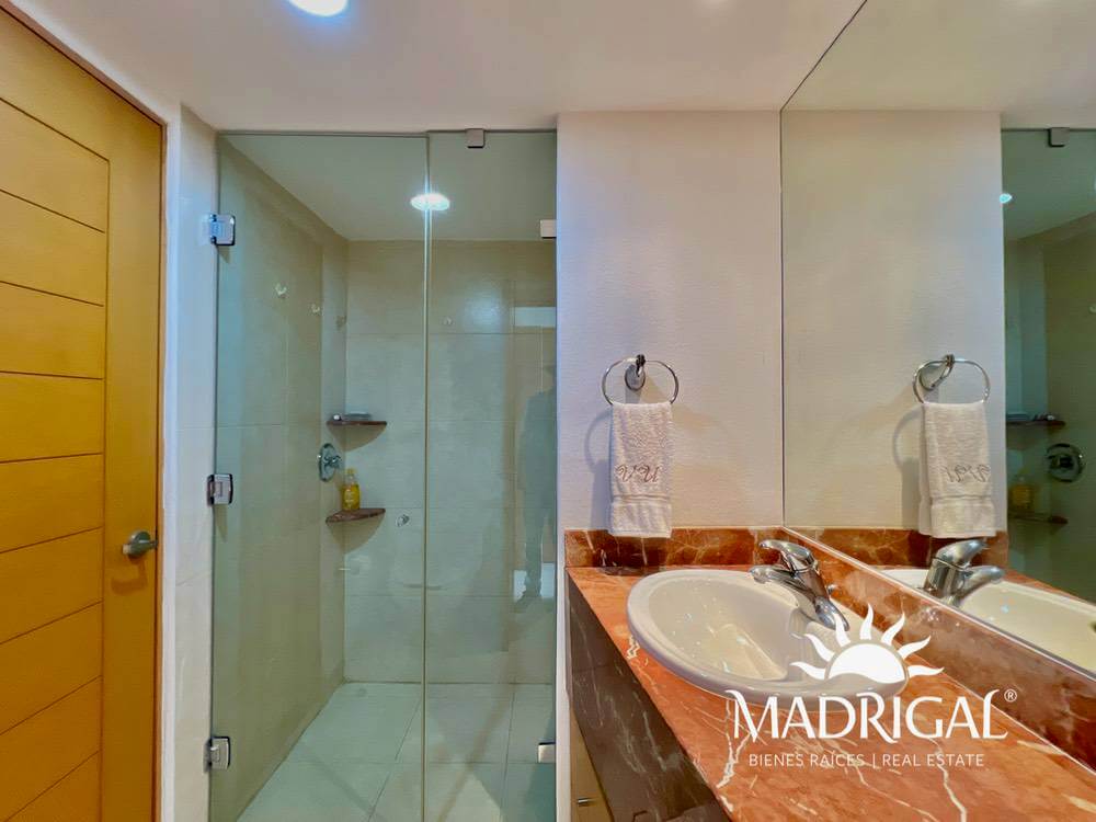 Playamar Diamante | Departamento en Venta de Cuatro Recámaras en la fase Uno
