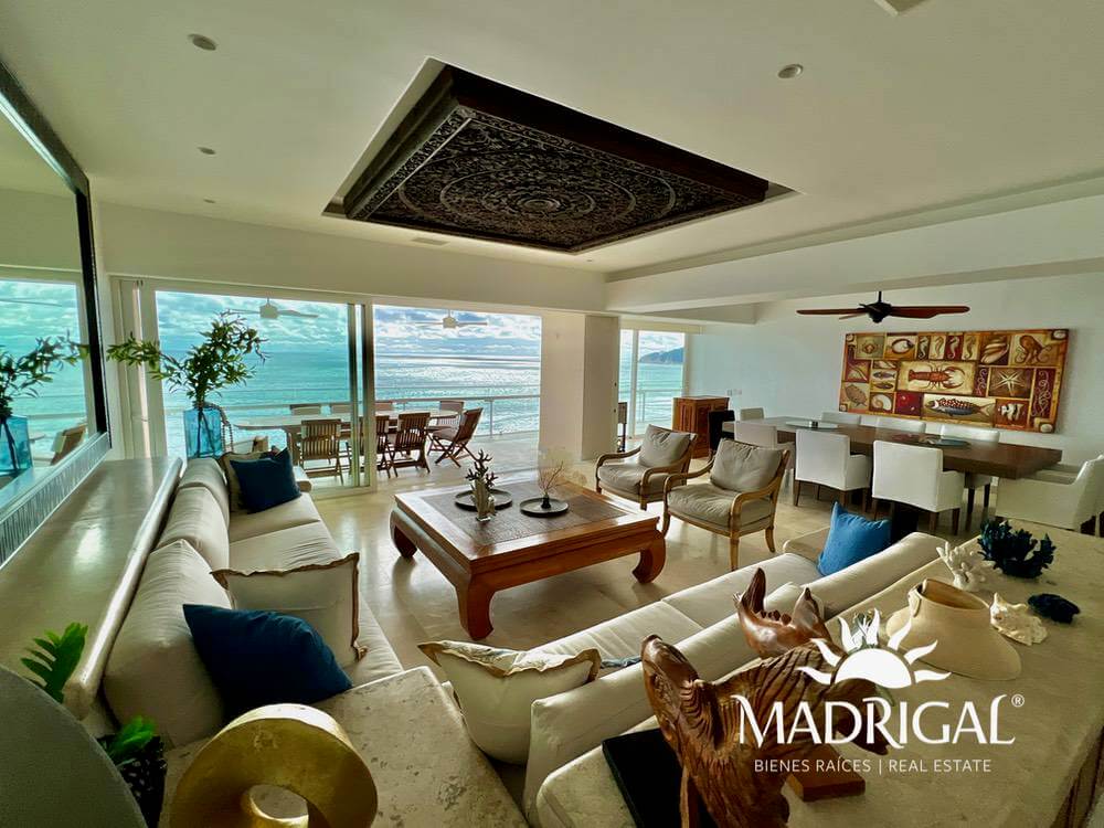 Playamar Diamante |exclusivo Departamento en Venta de Cuatro Recámaras Frente Al Mar en Playa Diamante