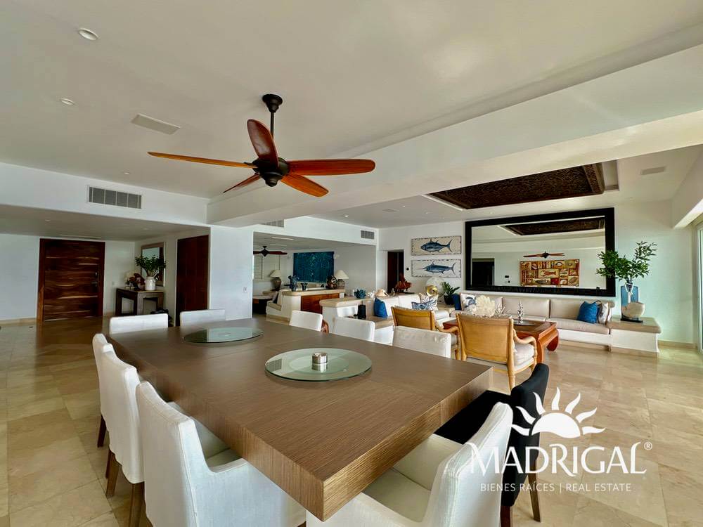 Playamar Diamante |exclusivo Departamento en Venta de Cuatro Recámaras Frente Al Mar en Playa Diamante