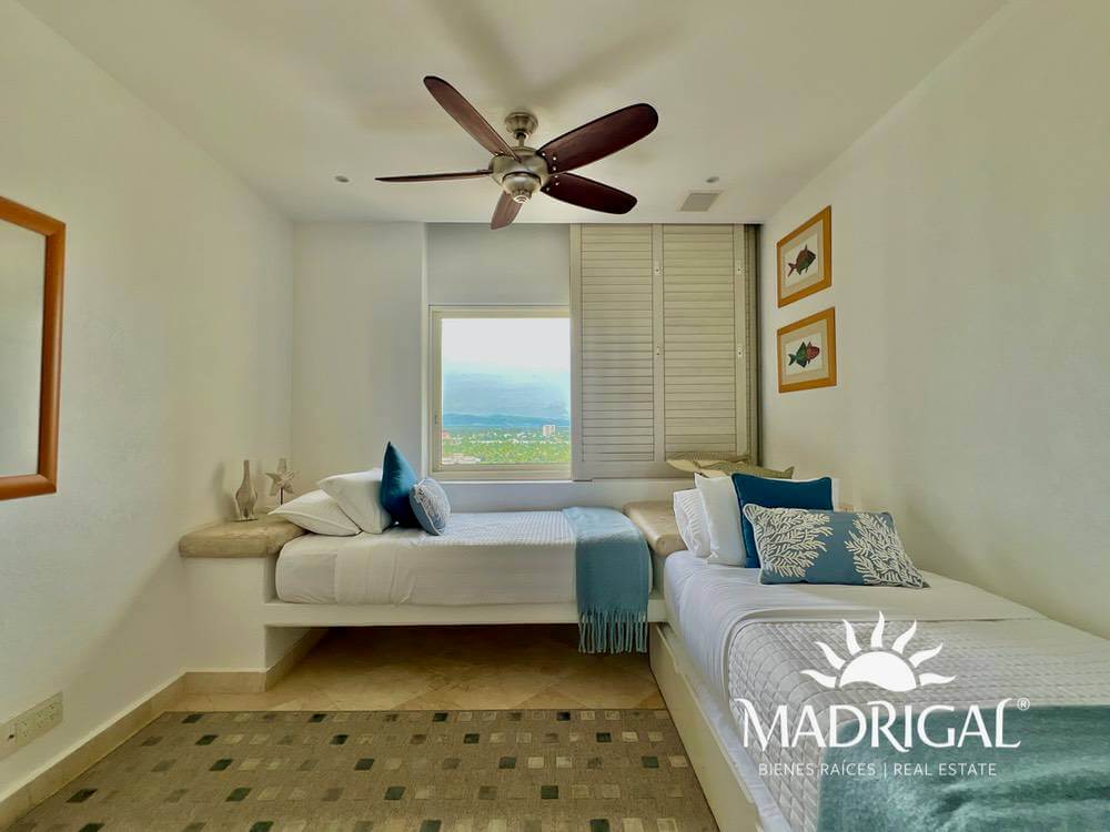 Playamar Diamante |exclusivo Departamento en Venta de Cuatro Recámaras Frente Al Mar en Playa Diamante