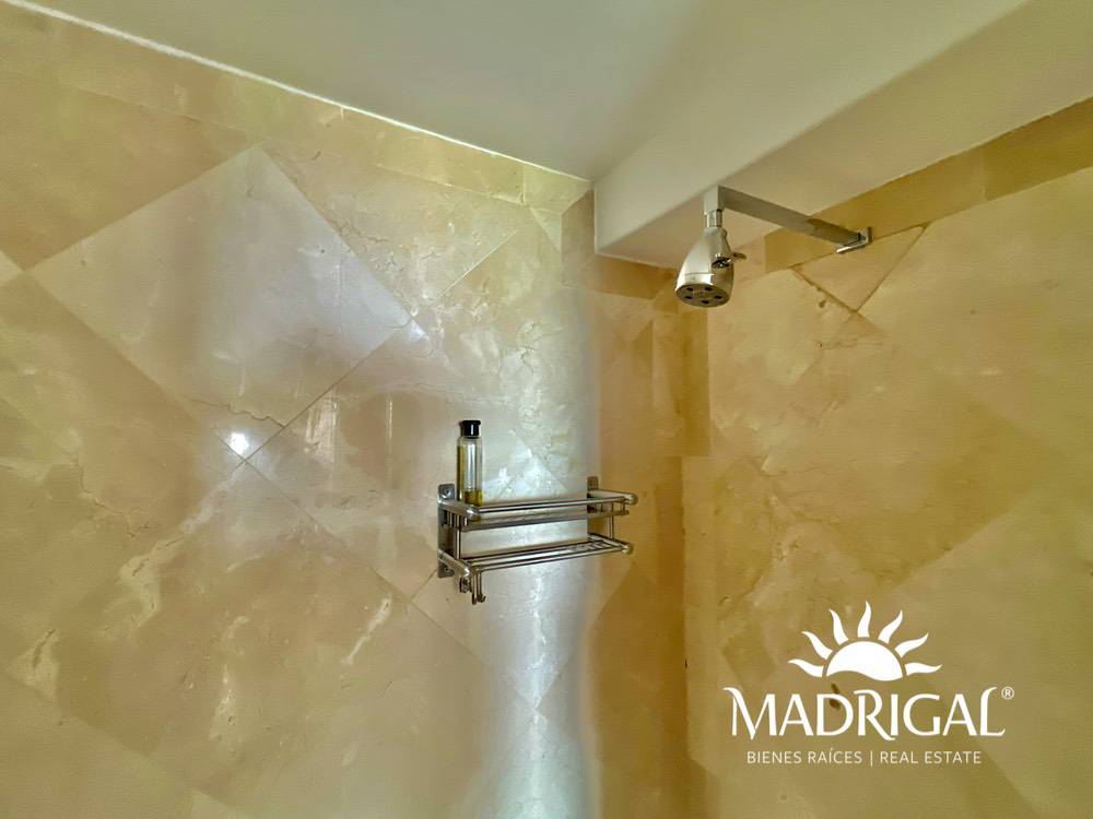 Playamar Diamante |exclusivo Departamento en Venta de Cuatro Recámaras Frente Al Mar en Playa Diamante