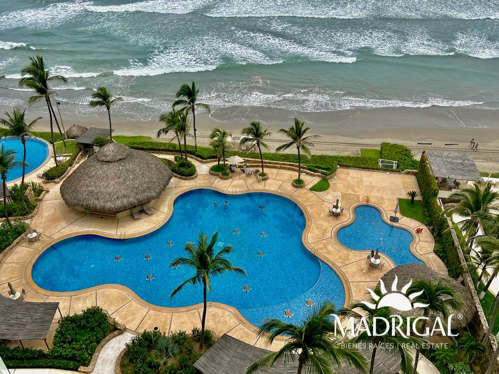 Playamar Diamante |exclusivo Departamento en Venta de Cuatro Recámaras Frente Al Mar en Playa Diamante