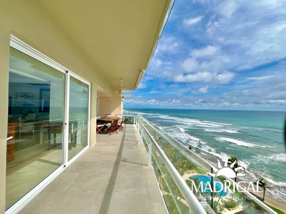 Playamar Diamante |exclusivo Departamento en Venta de Cuatro Recámaras Frente Al Mar en Playa Diamante
