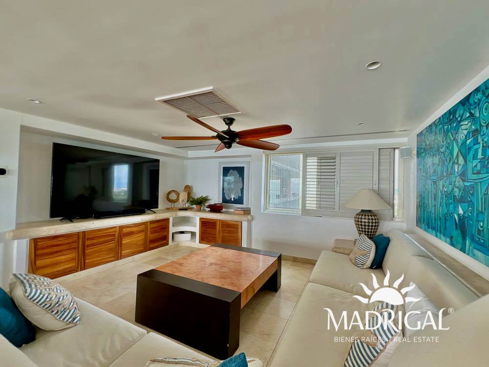 Playamar Diamante |exclusivo Departamento en Venta de Cuatro Recámaras Frente Al Mar en Playa Diamante