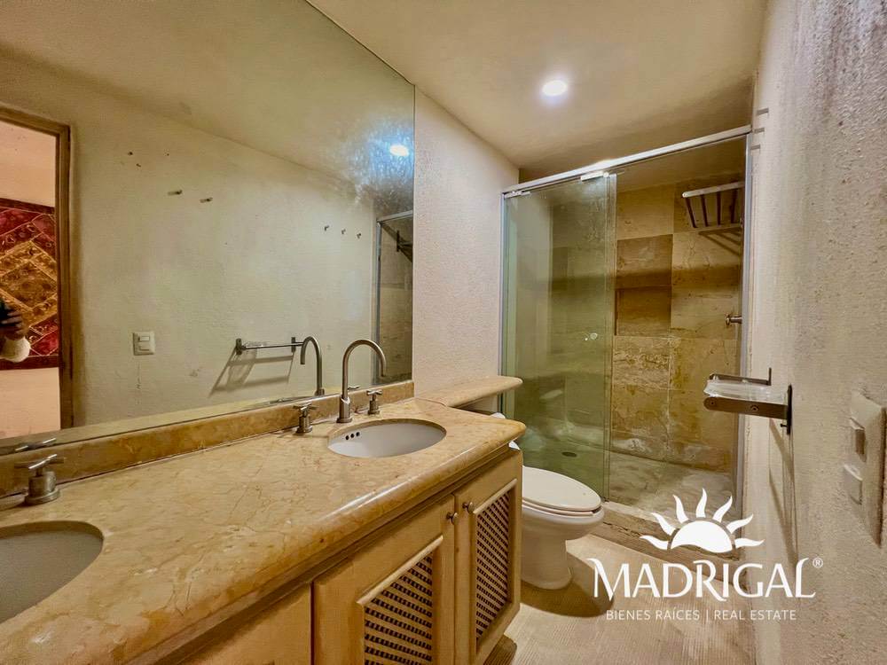 Cascada de la Cima | Exclusiva villa con techos de palapa y excelente vista a Playa Diamante