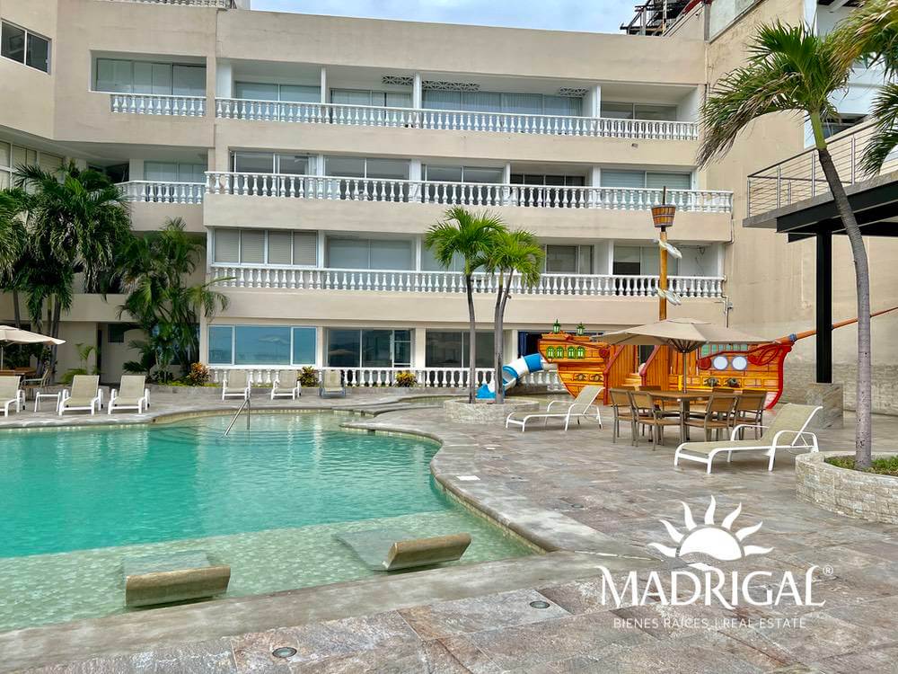 Estrella del Mar | Beachfront Penthouse for Sale on Acapulco Bay