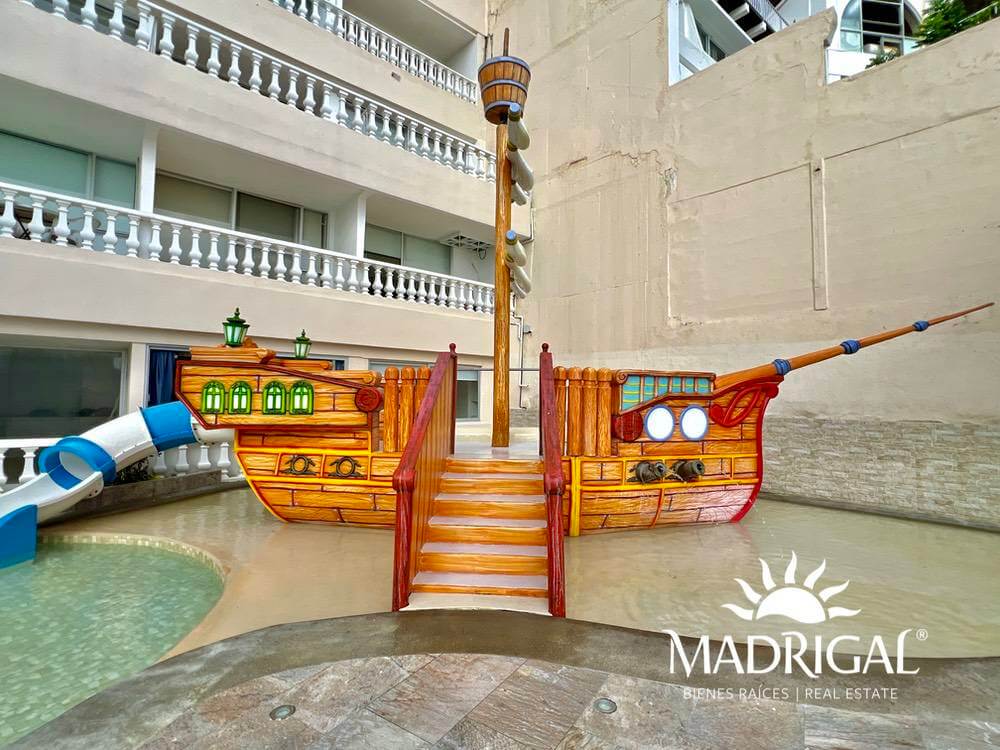 Estrella del Mar | Beachfront Penthouse for Sale on Acapulco Bay
