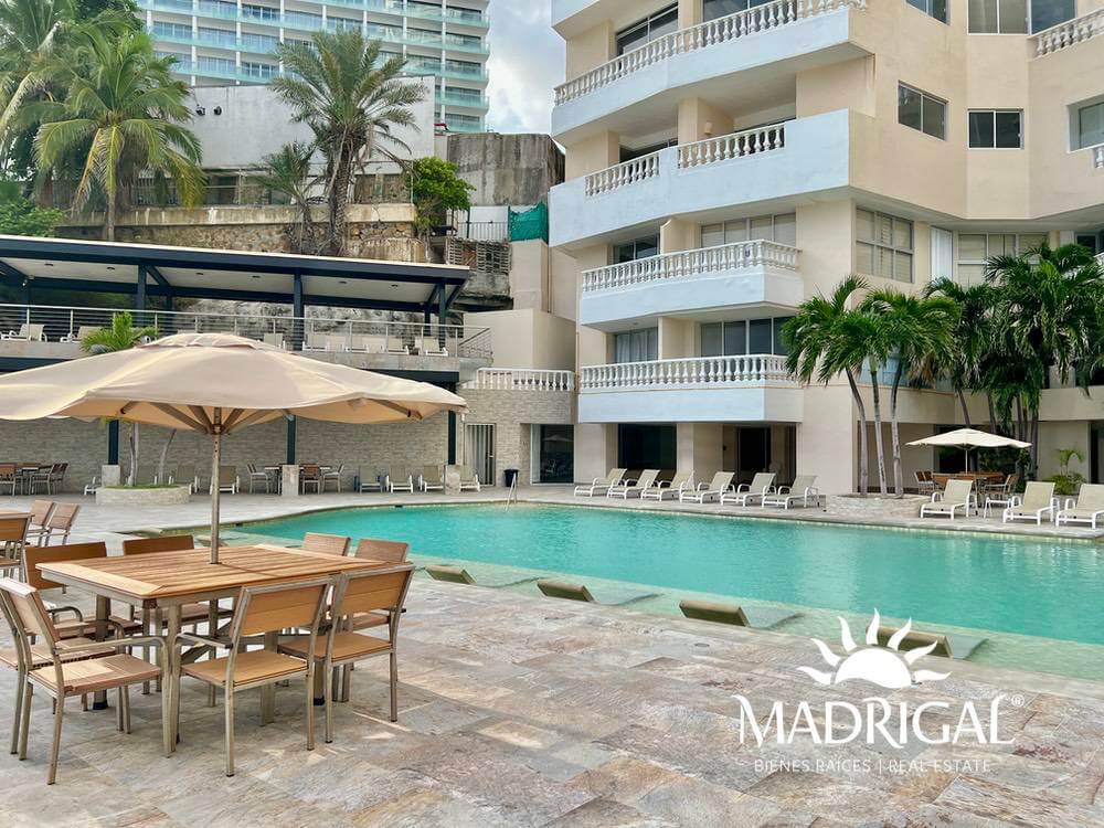Estrella del Mar | Beachfront Penthouse for Sale on Acapulco Bay