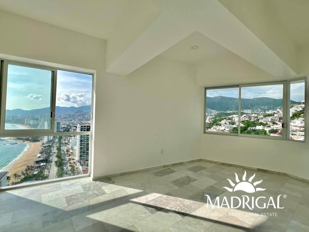 Estrella del Mar | Beachfront Penthouse for Sale on Acapulco Bay