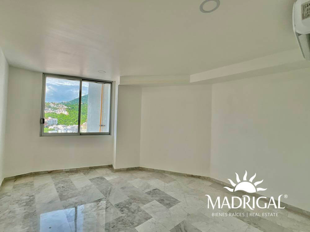 Estrella del Mar | Beachfront Penthouse for Sale on Acapulco Bay
