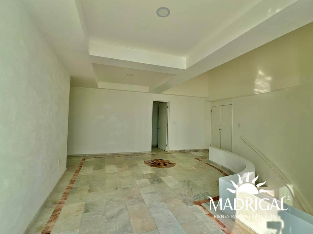Estrella del Mar | Beachfront Penthouse for Sale on Acapulco Bay