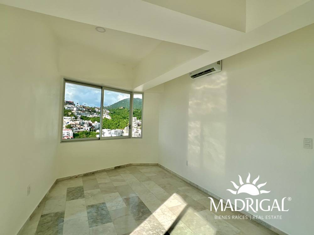 Estrella del Mar | Beachfront Penthouse for Sale on Acapulco Bay