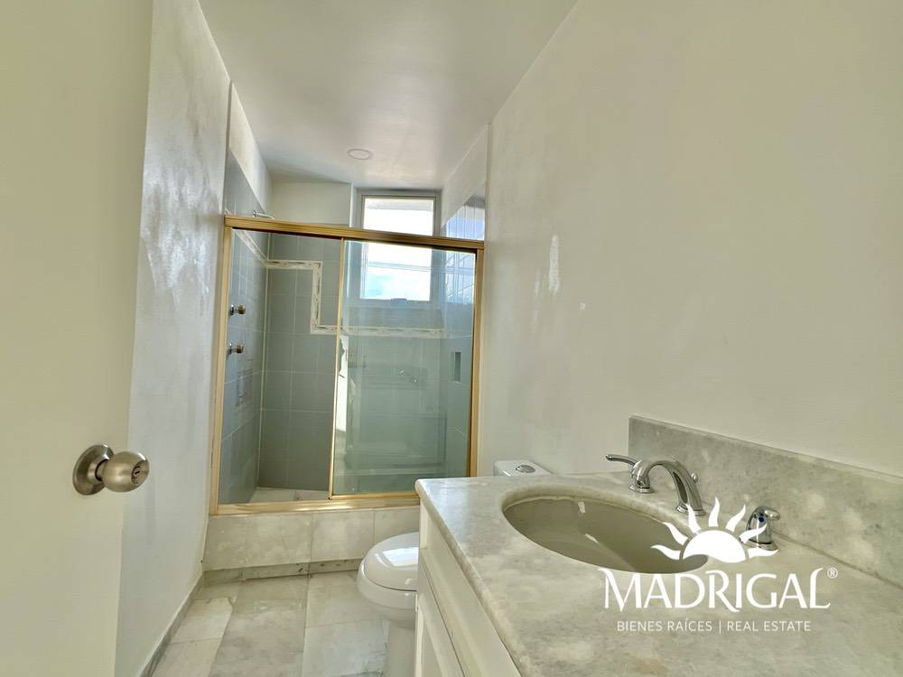 Estrella del Mar | Beachfront Penthouse for Sale on Acapulco Bay