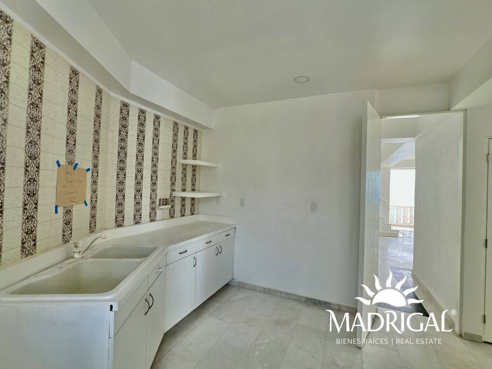 Estrella del Mar | Beachfront Penthouse for Sale on Acapulco Bay