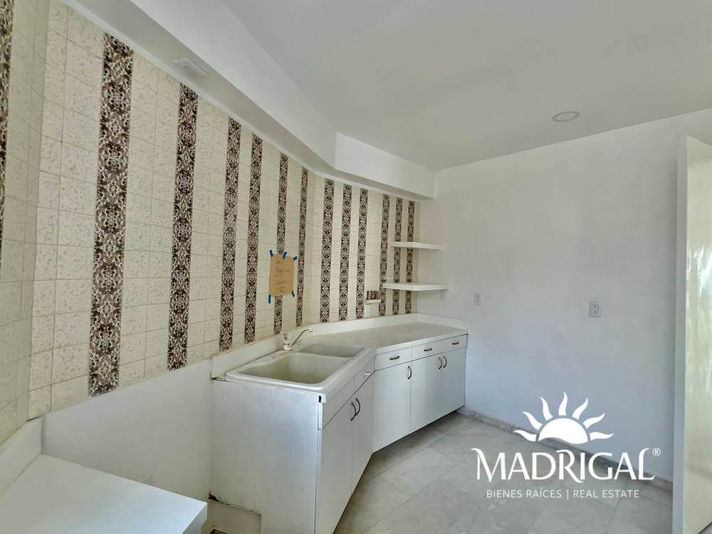 Estrella del Mar | Beachfront Penthouse for Sale on Acapulco Bay