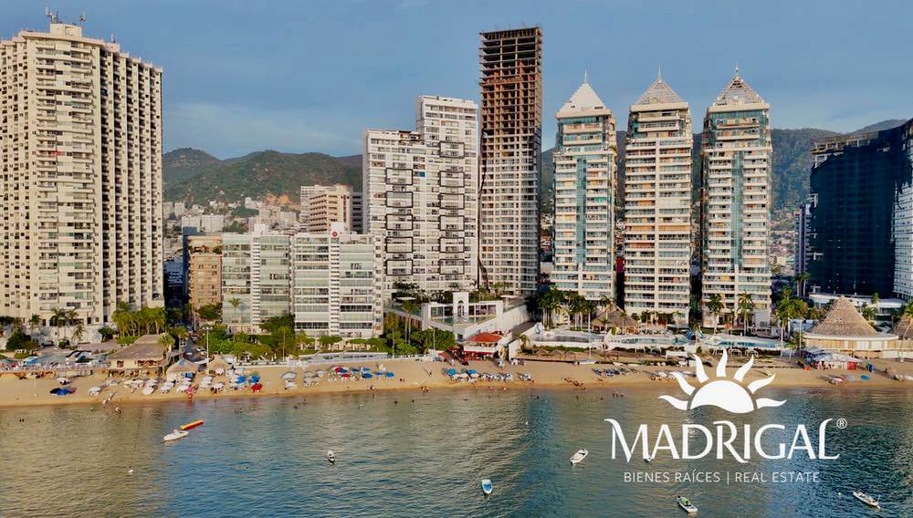 La Jolla, departamento frente a playa en la bahía de Acapulco