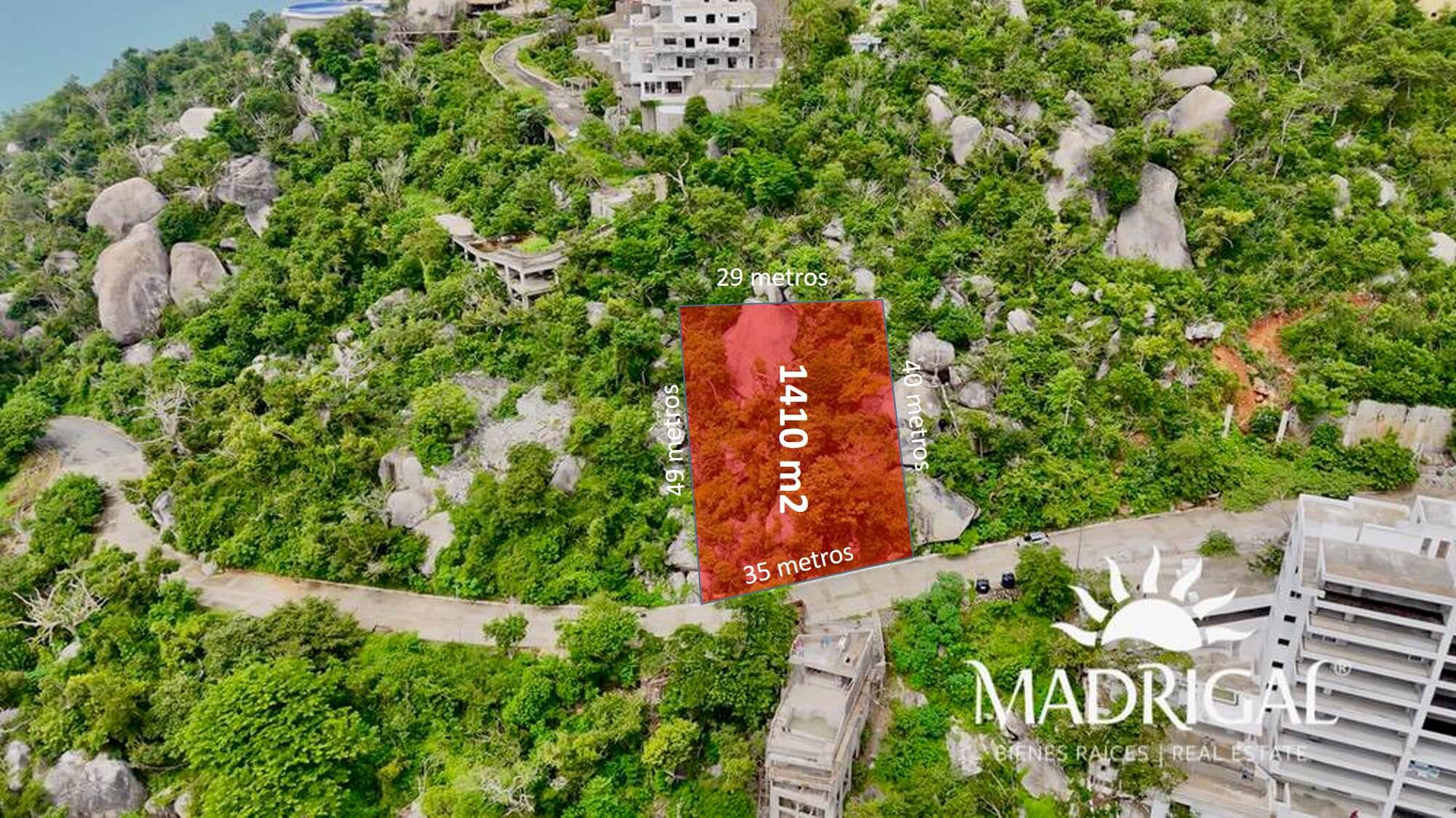 1140 m2 lot for sale in the Brisas Marques residential development in Acapulco