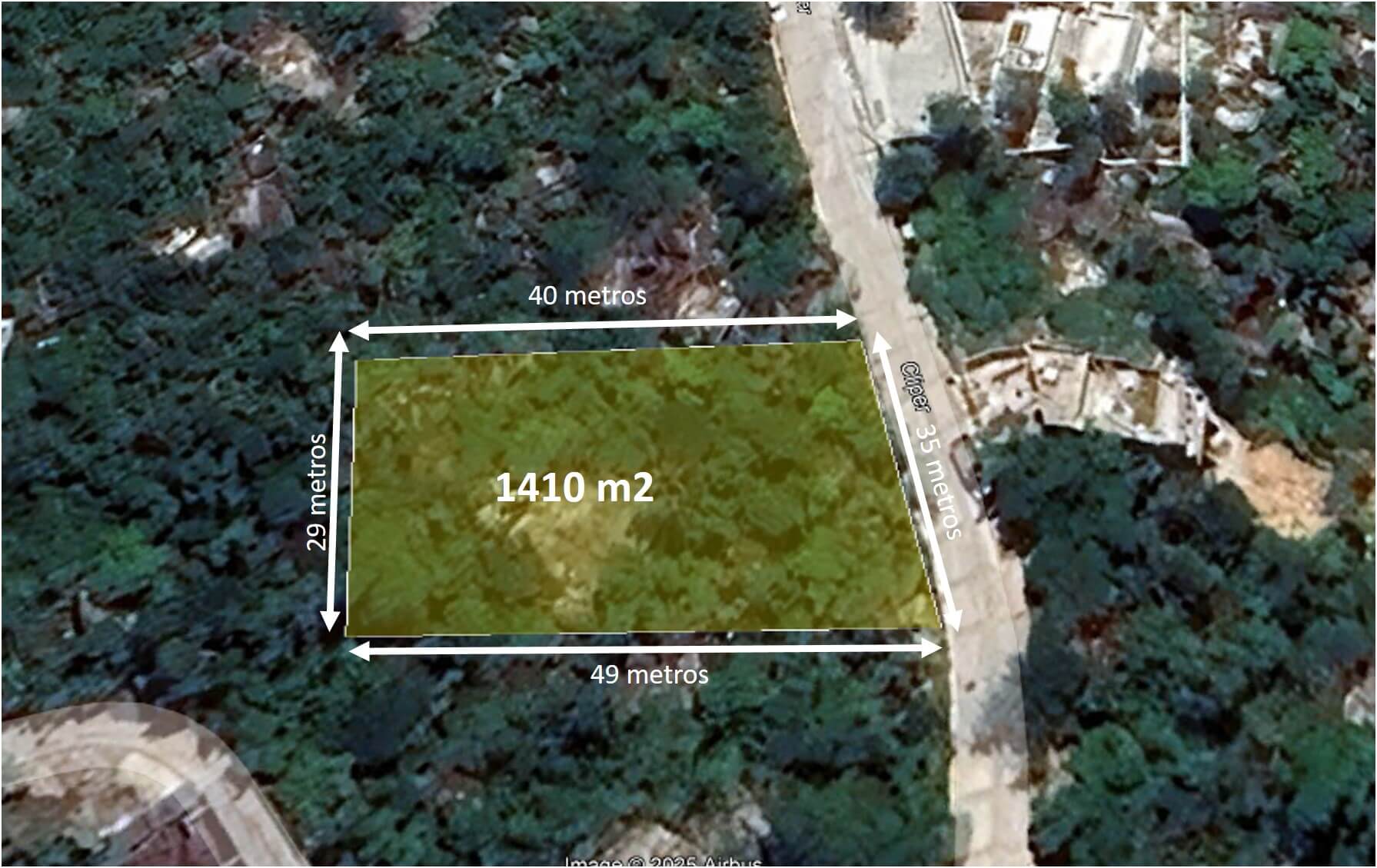 1140 m2 lot for sale in the Brisas Marques residential development in Acapulco