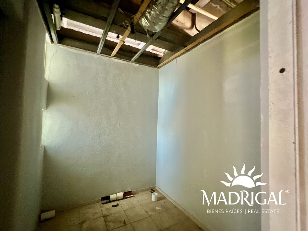 Galapagos | Beachfront Apartment for Sale Requires Reconstruction