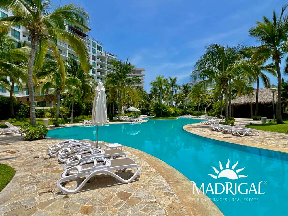 la Isla | Departamento en venta de cuatro recamaras con acceso a playa