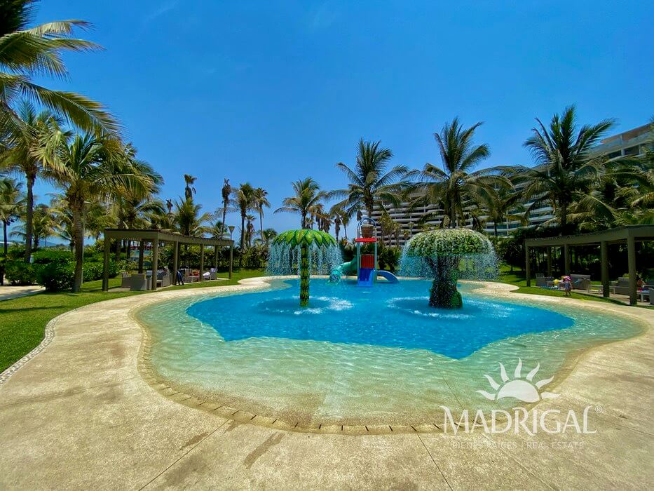 la Isla | Departamento en venta de cuatro recamaras con acceso a playa