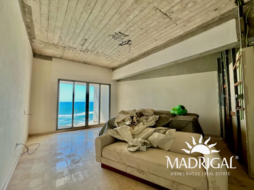 Tikal | Departamento en venta en Playa Diamante Acapulco para su reconstrucción